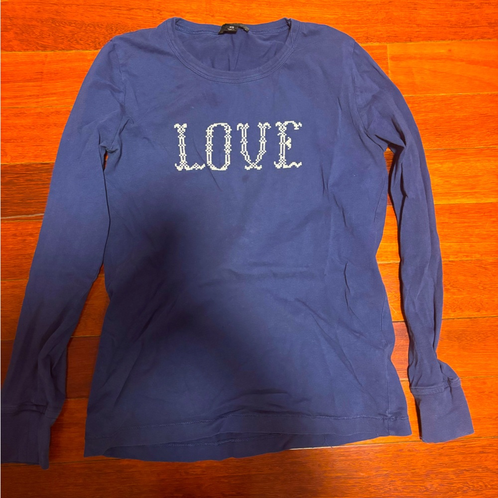 Blue long sleeve shirt